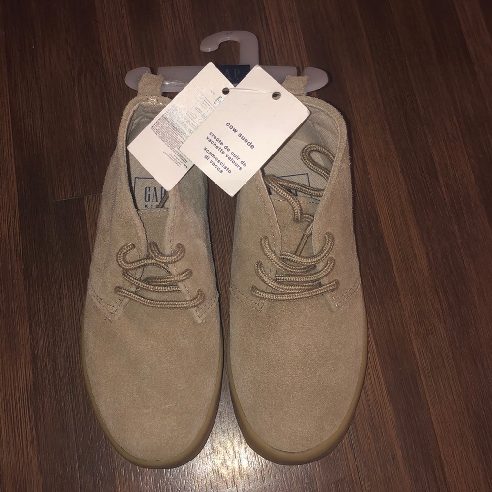 NWT Taupe Gap suede unisex oxfords